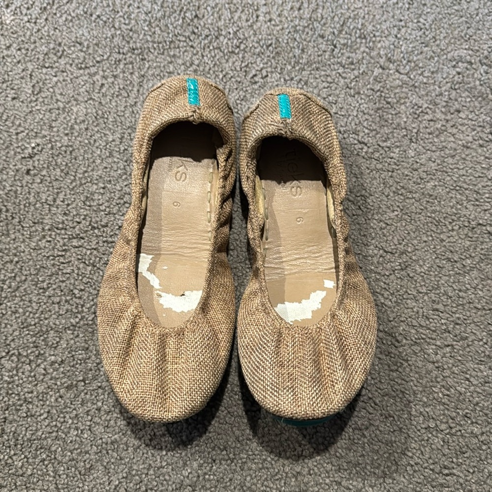 Tieks Natural vegan Brentwood ballet flats, size 6